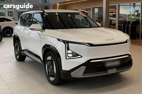 White 2024 Kia EV5 Wagon Earth Awd Lr Black
