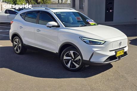White 2023 MG ZS EV Wagon Essence