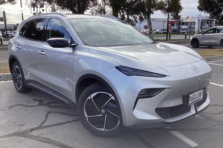 Silver 2025 MG MGS5 EV Wagon Essence 62