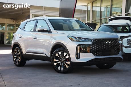 Silver 2026 Chery Tiggo 4 Wagon Ultimate