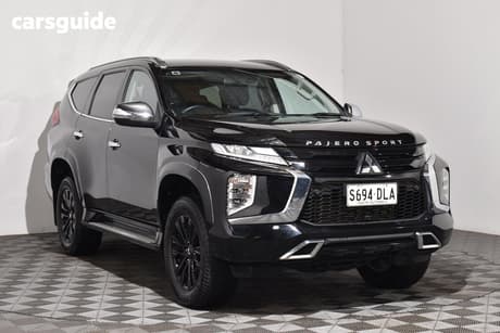 Black 2020 Mitsubishi Pajero Sport Wagon Exceed (4X4) 7 Seat
