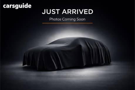 Silver 2016 Jeep Grand Cherokee Wagon Laredo (4X2)