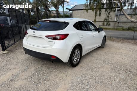 White 2015 Mazda 3 Hatchback Maxx