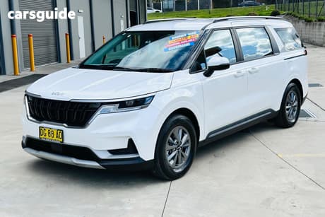 White 2023 Kia Carnival Wagon Gt-Line