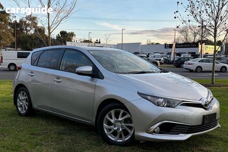 Silver 2017 Toyota Corolla Hatchback Zr