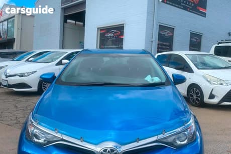 Blue 2015 Toyota Corolla Hatchback Ascent Sport