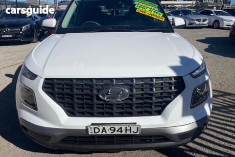 White 2021 Hyundai Venue Wagon