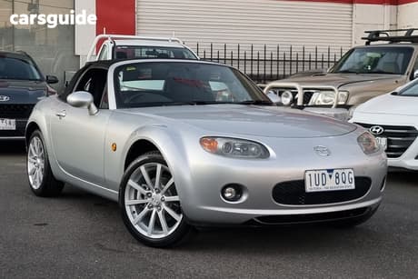 Silver 2005 Mazda MX-5 Convertible Limited