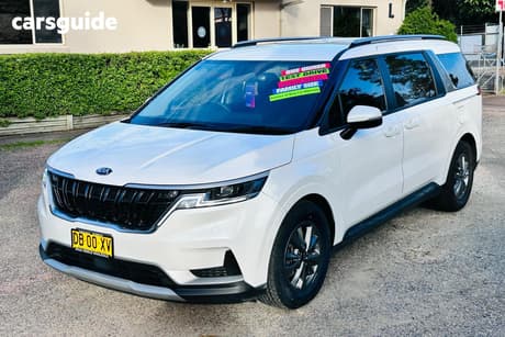 White 2021 Kia Carnival Wagon S