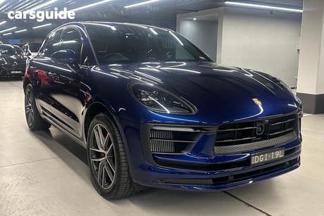 Blue 2022 Porsche Macan Wagon S