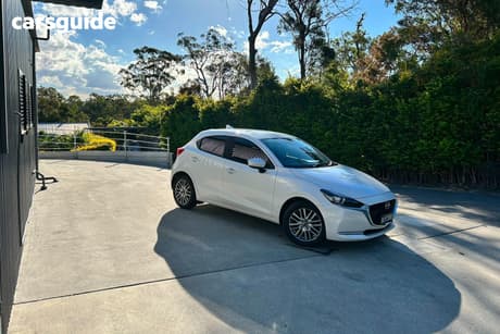 White 2023 Mazda 2 Hatchback G15 Evolve