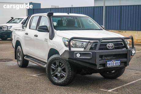 White 2021 Toyota Hilux Double Cab Pick Up Sr (4X4)
