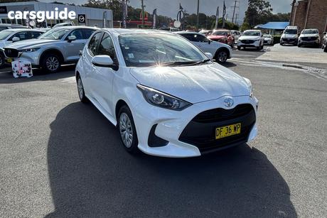 White 2022 Toyota Yaris Hatchback Ascent Sport