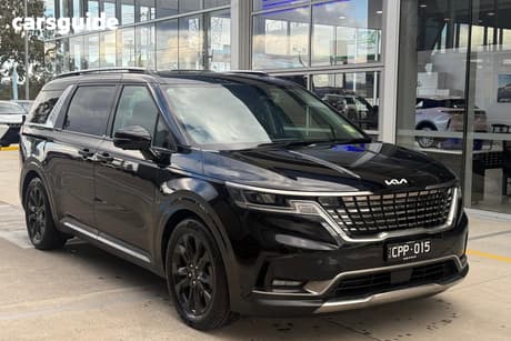 Black 2023 Kia Carnival Wagon Special Edition
