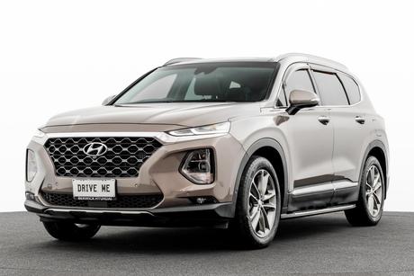 Brown 2019 Hyundai Santa FE Wagon Highlander Crdi Satin Awd