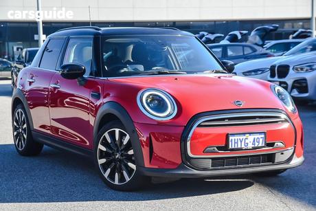 Red 2023 Mini Cooper Hatchback Classic 3D Hatch