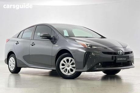 Silver 2022 Toyota Prius Hatchback Base (Hybrid)