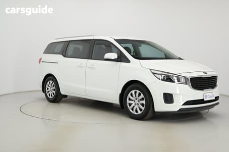White 2017 Kia Carnival Wagon S