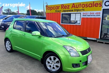 Green 2010 Suzuki Swift Hatchback Extreme