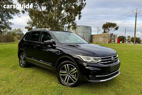 Black 2022 Volkswagen Tiguan Wagon 162Tsi Elegance