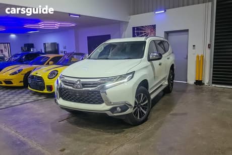 White 2017 Mitsubishi Pajero Sport Wagon Gls (4X4) 7 Seat