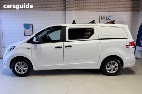 White 2020 LDV G10 Van Barn Door
