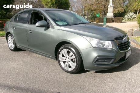 Grey 2015 Holden Cruze Sedan Equipe