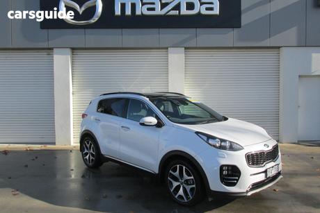 White 2018 Kia Sportage Wagon Gt-Line (Awd)