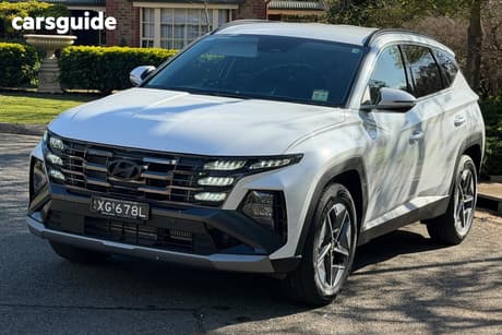 White 2026 Hyundai Tucson Wagon Elite Hybrid (Fwd)