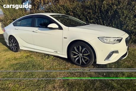 White 2019 Holden Commodore Liftback Rs (5Yr)