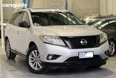 Grey 2014 Nissan Pathfinder Wagon St-L (4X2)