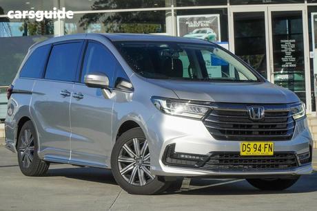 Silver 2021 Honda Odyssey Wagon Vilx7