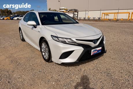 White 2019 Toyota Camry Sedan Ascent Sport (Hybrid)