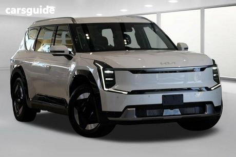 White 2023 Kia EV9 Wagon Earth
