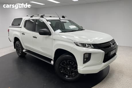 White 2022 Mitsubishi Triton Double Cab Pick Up Glx-R (4X2)