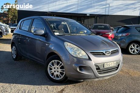 Grey 2011 Hyundai I20 Hatch ACTIVE