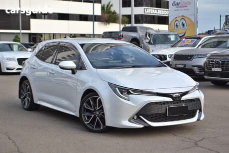 White 2021 Toyota Corolla Hatchback Zr