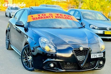 Black 2015 Alfa Romeo Giulietta Hatchback Distinctive