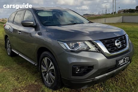 Grey 2017 Nissan Pathfinder Wagon St (4X4)