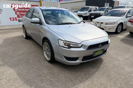 Silver 2013 Mitsubishi Lancer Hatchback Es Sportback