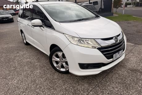 White 2014 Honda Odyssey Wagon Vti