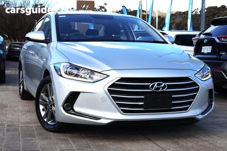 Silver 2018 Hyundai Elantra Sedan Active 2.0 Mpi