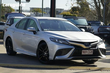 Silver 2021 Toyota Camry Sedan Sx Hybrid
