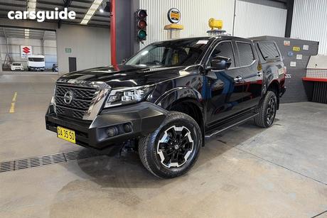 Black 2021 Nissan Navara Dual Cab Pick-up St (4X4)