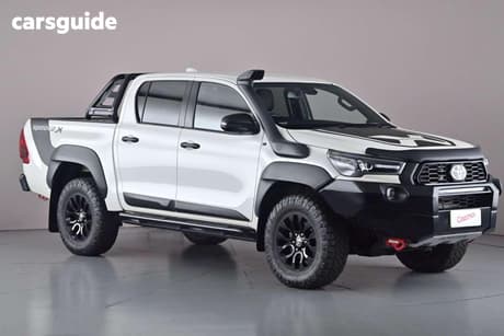 White 2022 Toyota Hilux Double Cab Pick Up Rugged X (4X4)