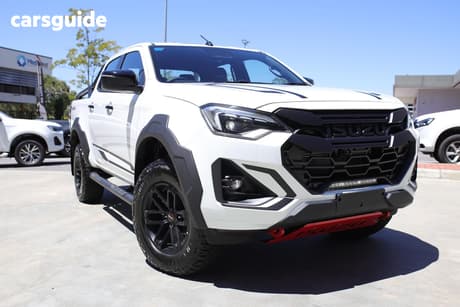White 2025 Isuzu D-MAX Crew Cab Utility Blade (4X4)