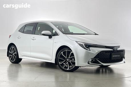 White 2025 Toyota Corolla Hatchback Zr Hybrid