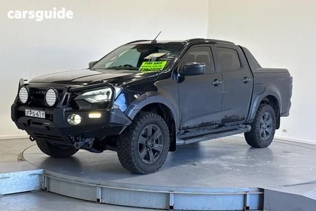 Black 2025 Isuzu D-MAX Crew Cab Utility X-Terrain (4X4)