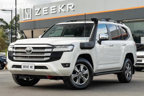 White 2023 Toyota Landcruiser Wagon Lc300 Sahara (4X4)