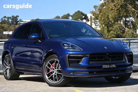 Blue 2022 Porsche Macan Wagon S